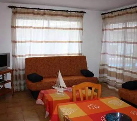 3000 1 Linea Hotell
